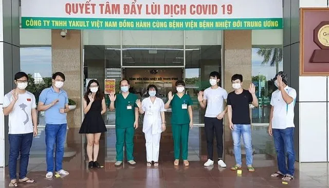 Six more COVID-19 patients announced as recovered on the morning of June 8. (Photo: National Hospital for Tropical Diseases)