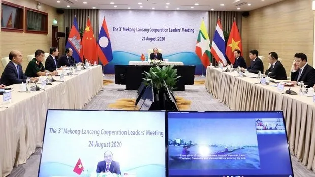 Prime Minister Nguyen Xuan Phuc attends the virtual third Mekong-Lancang Cooperation Leaders' Meeting (Photo: VNA)