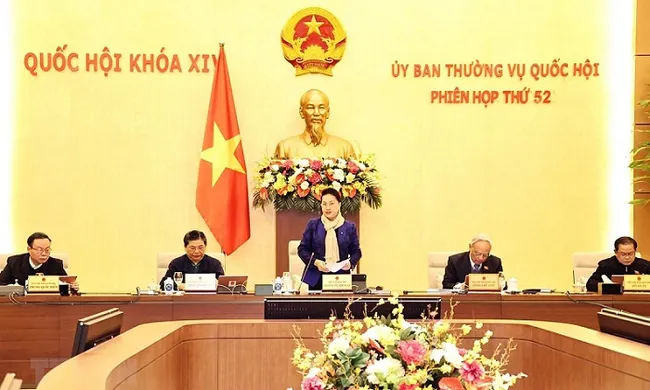 NA Chairwoman Nguyen Thi Kim Ngan speaks at the meeting. (Photo: VNA)
