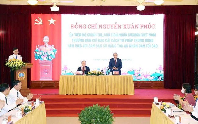 President Nguyen Xuan Phuc speaks at the event. (Photo: VNA)