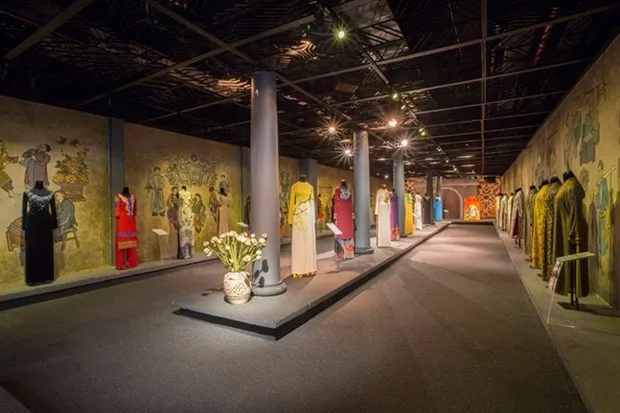 The “Vietnam cultural heritage space” exhibition will be held in both in-person and virtual formats by the Vietnam Exhibition Centre for Culture and Arts from November 22. (Photo: baovanhoa)