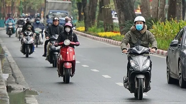 Cold spell hits some parts of Northern region on October 18 (Photo: hanoimoi.com.vn)