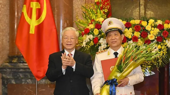 General Secretary and President Nguyen Phu Trong and Deputy Minister of Public Security Nguyen Van Son