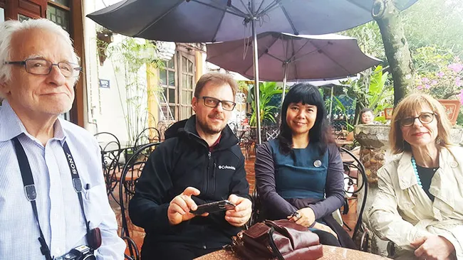 German translator Guenter Giesenfeld, poet Sándor Halmosi, writer Kieu Bich Hau, poet Laura Garavaglia.