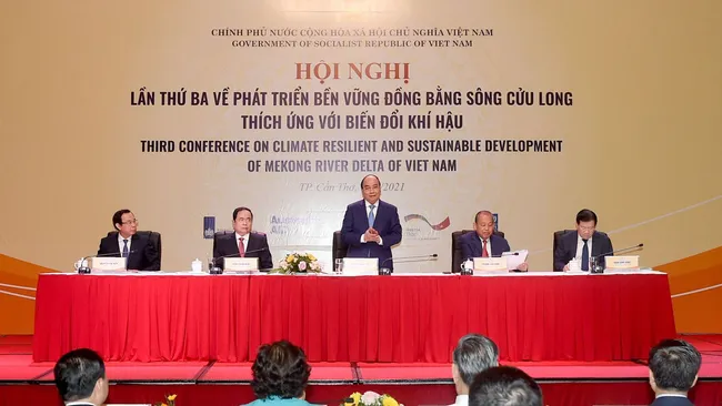 At the conference (Photo: congly.vn)