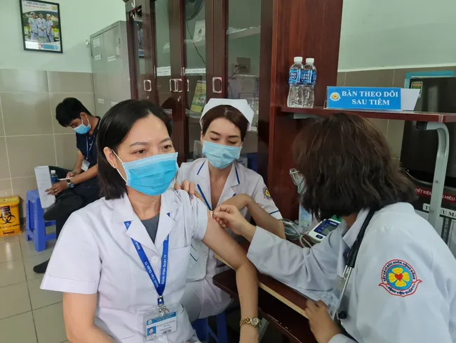 Healthcare workers are among the first to be vaccinated against the SARS-CoV-2 virus.