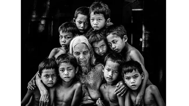 Nhung Thien Than Tay Nguyen (The Angels of the Central Highlands) by Ninh Mạnh Thắng won two gold medals and received an honourable mention at the Three Country Grand Circuit 2020 international photo contest. Photo courtesy of the artist