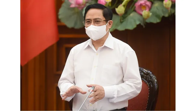 Prime Minister Pham Minh Chinh speaks during an urgent meeting on COVID-19 response in Hanoi on April 30, 2021. (Photo: VGP)