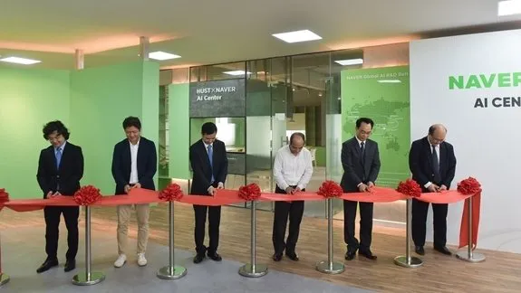 At the launch ceremony for the AI Centre. (Photo: qdnd.vn)