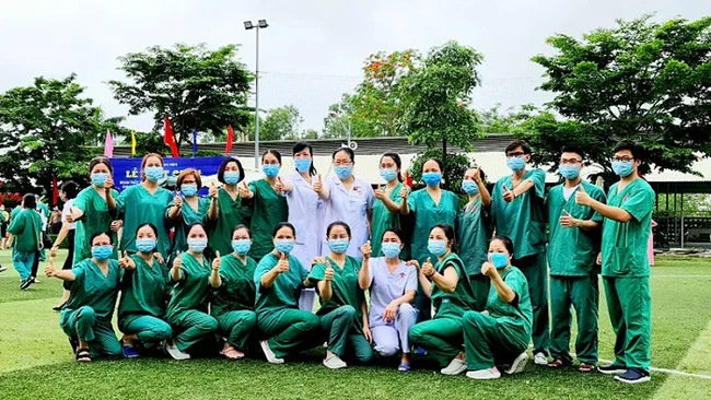 Quang Ninh dispatches medical staff to help Bac Giang in COVID-19 fight