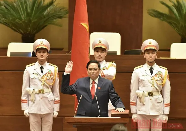 Newly-elected Prime Minister Pham Minh Chinh delivers the inauguration speech on April 5 afternoon