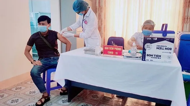 Vaccination against Covid-19 in Lai Chau Province. (Photo: NDO/Tran Tuan)