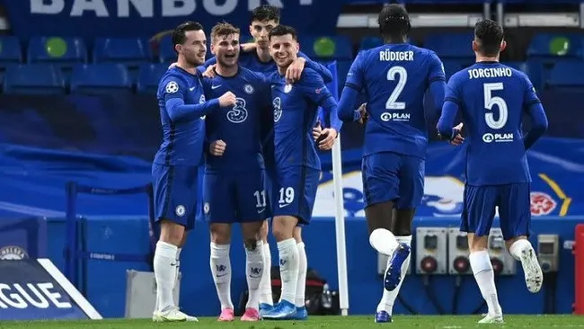 Chelsea's Timo Werner celebrates scoring their first goal with teammates. (Photo: Reuters)