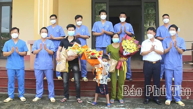 COVID-19 patients in Phu Tho province given the all-clear on June 14. (Photo: baophutho.vn)