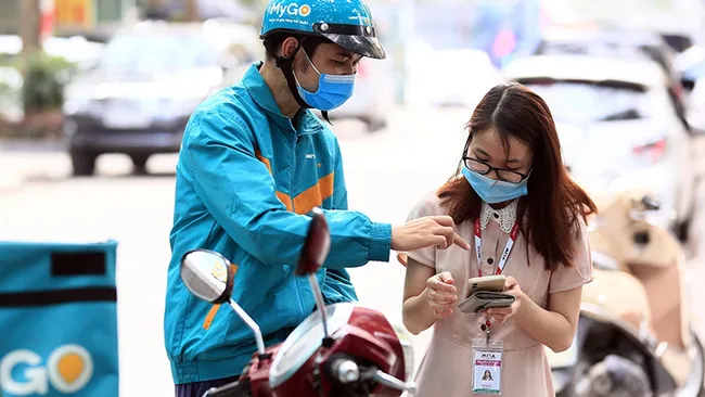 The COVID-19 pandemic has made consumers increase their online shopping via e-commerce platforms.