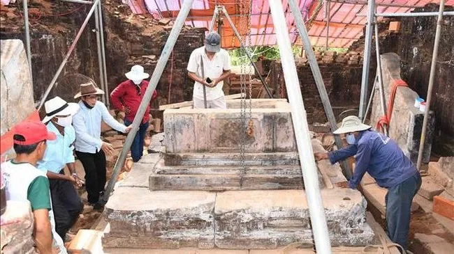 Vietnamese and Indian experts are working to repair damaged structures at the My Son Sanctuary. (Photo: VNA)