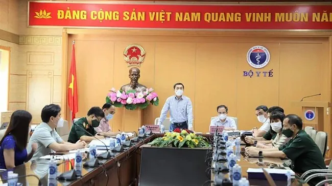 Deputy Health Minister Tran Van Thuan speaking at the event (Photo: NDO)