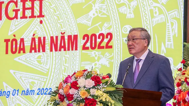 Chief Justice of the Supreme People's Court Nguyen Hoa Binh speaks at the conference.