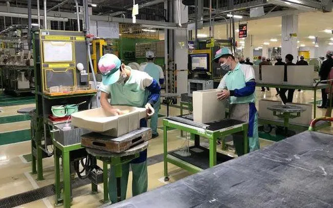 Workers at an industrial park in Hung Yen Province.