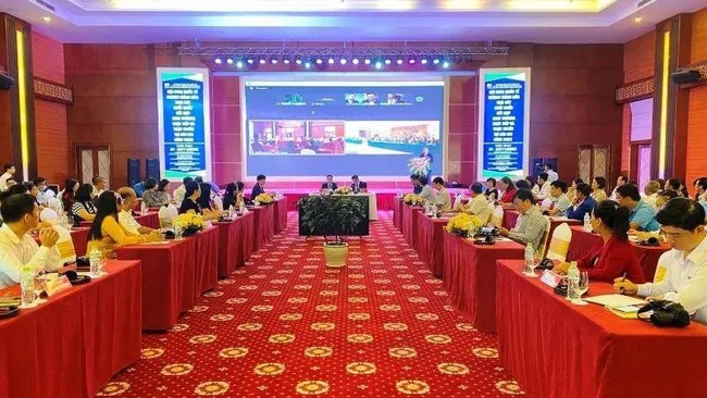 At the conference on exporting agricultural products and connecting enterprises from Vietnam and the Chinese Yunnan province.