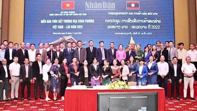 Delegates pose for a group photo at the forum.