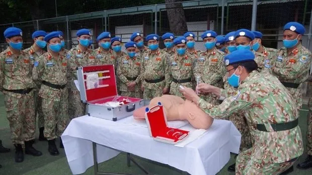 Members of Level-2 Field Hospital No. 4 in a training session. (Photo: VNA)