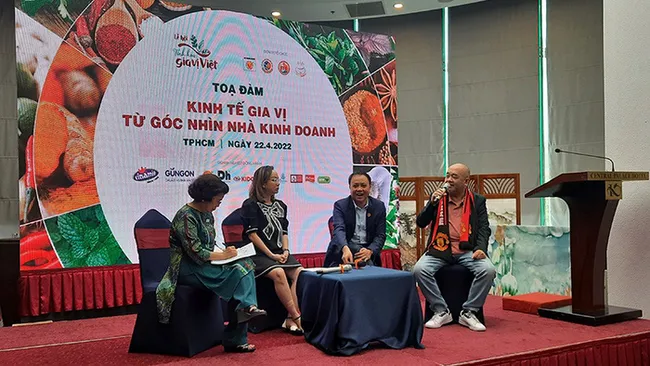 At the seminar on the spice economy with perspectives of businessmen. (Photo: NDO)