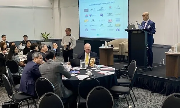 AVBC President Kiem Dinh speaks at the a conference in Sydney on June 23. (Photo: VNA)