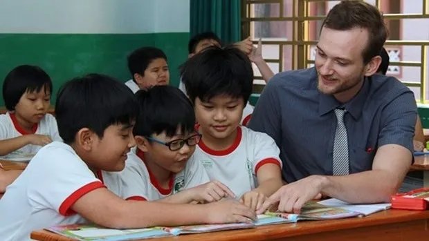 Vietnam listed among top 10 best destinations for expats in 2022 (Photo: baodantoc.vn)