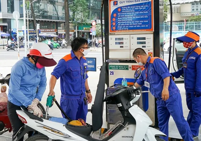 PM requests close watch on oil, gas information