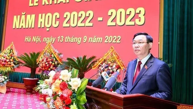 National Assembly Chairman Vuong Dinh Hue speaks at the event. (Photo: Duy Linh)