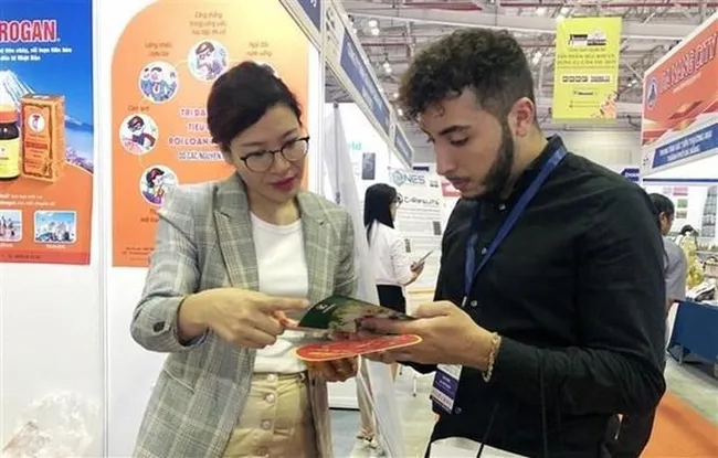 Visitors to the Vietnam Expo 2022 (Photo: VNA)