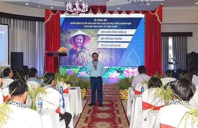 Minister of Agriculture and Rural Development Le Minh Hoan speaks at the event.