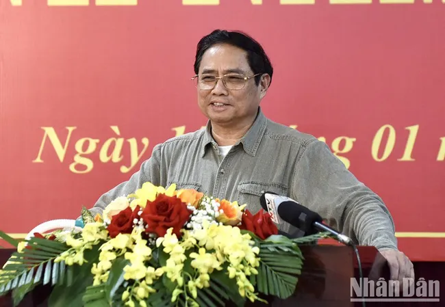 Prime Minister Pham Minh Chinh speaks at the session. (Photo: NDO)