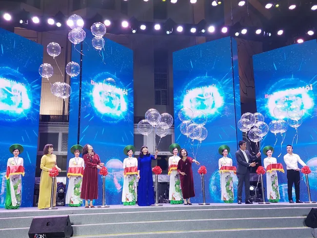 At the launch ceremony of the programme (Photo: NDO)