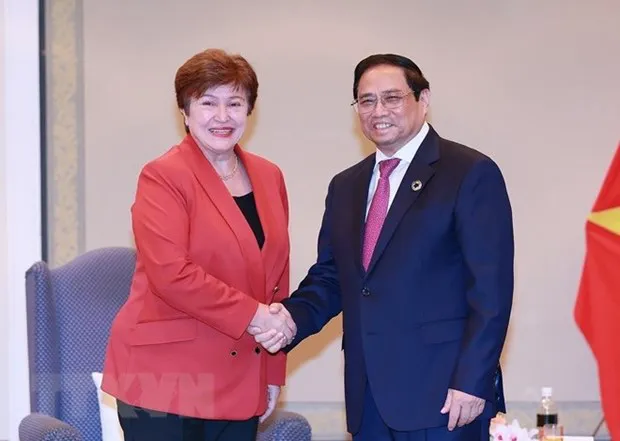 PM Pham Minh Chinh (R) and IMF Managing Director Kristalina Georgieva (Photo: VNA)
