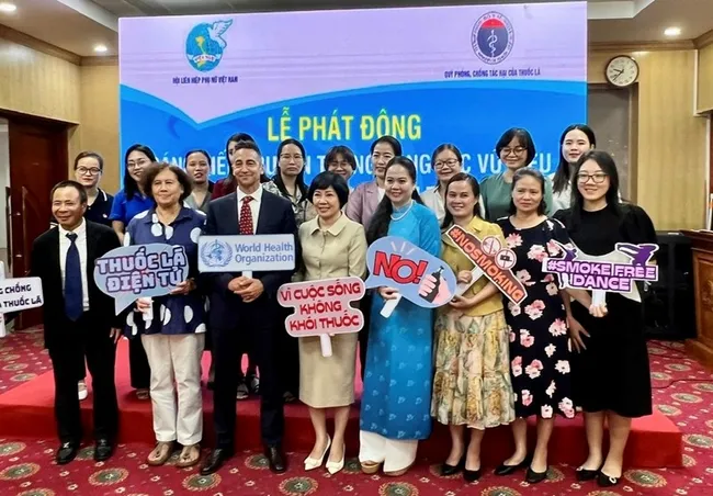 Delegates at the launch ceremony (Photo: dangcongsan.vn)