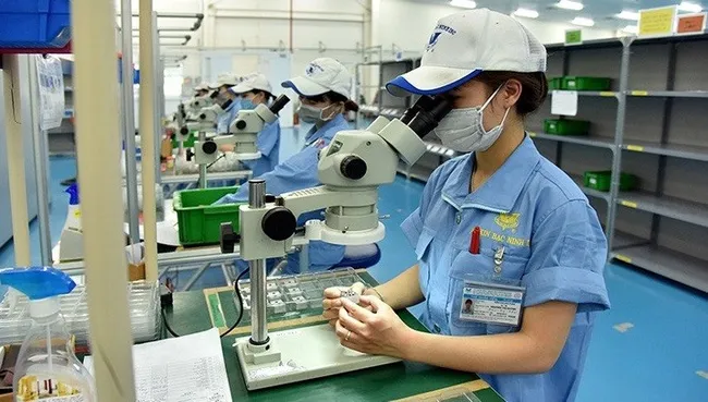 Manufacturing and processing sector attracts the biggest FDI in seven months (Photo: baodautu.vn)