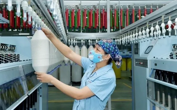 The ADB has revised its GDP growth forecast for Vietnam down to 5.8% for 2023. (Photo: VNA)