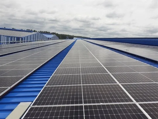 Rooftop solar panels are installed at a business in Binh Duong province. (Photo: VNA)