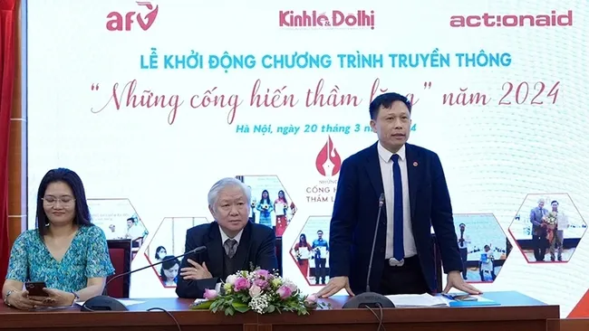 A representative from the Organising Board speaks at the launch ceremony.