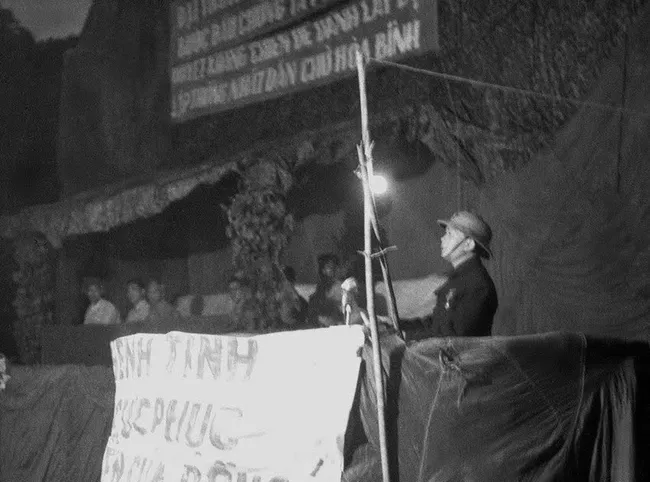 Gen. Vo Nguyen Giap speaks at a ceremony celebrating the Dien Bien Phu Victory. (File photo: VNA)