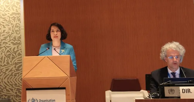 Deputy Health Minister Nguyen Thi Lien Huong speaking at 77th World Health Assembly (Photo: VNA)