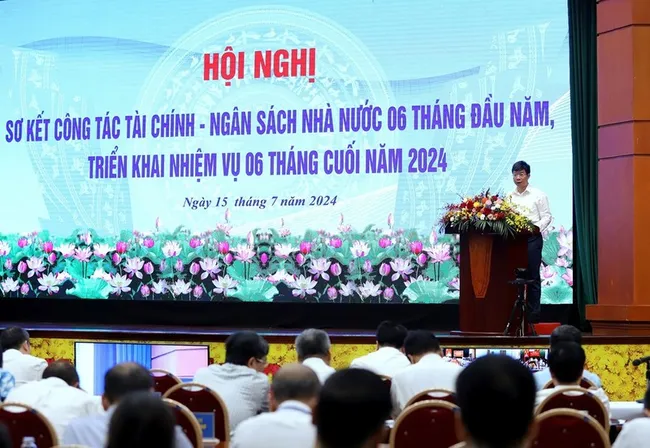 An overview of the six-month preliminary conference of the financial industry held by the Finance Ministry in Hanoi on July 15. (Photo: tapchitaichinh.vn)