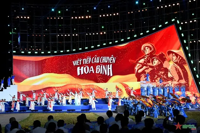 A performance at the opening ceremony of the Festival for Peace 2024 in Quang Tri (Photo: qdnd.vn)
