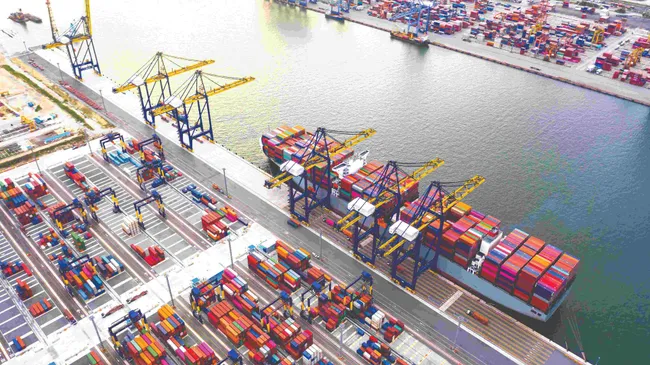 Việt Nam tiếp tục là "ngôi sao" tăng trưởng kinh tế trong khu vực