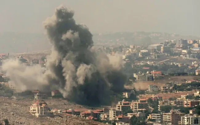 Smoke rises from Israeli airstrikes in the southern village of Kfar Rouman, seen from Marjayoun, south Lebanon. (Photo: Euronews)