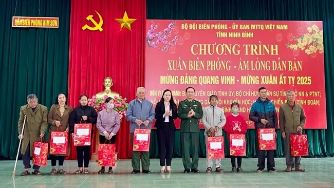 Gifts presented to disadvantaged households at the event