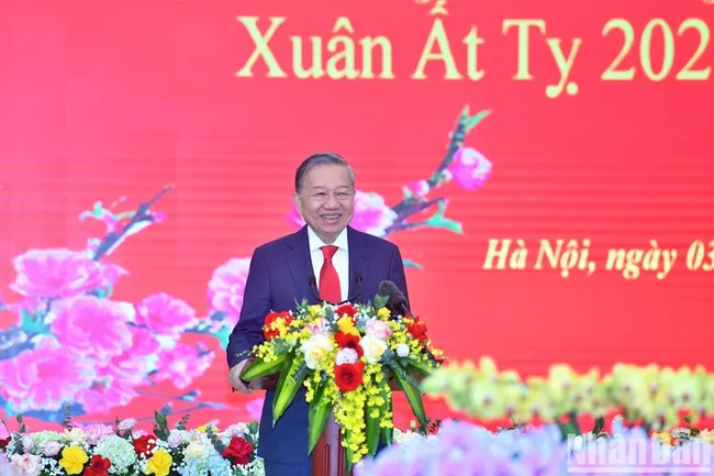 Party General Secretary To Lam speaks at the meeting. (Photo: Dang Khoa)