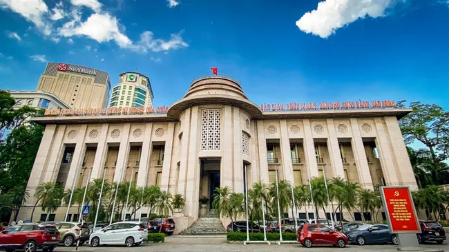 Ngân hàng Nhà nước làm rõ việc không được tách lệnh chuyển tiền